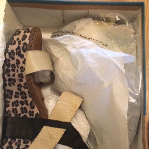 OTBT Leopard wedges